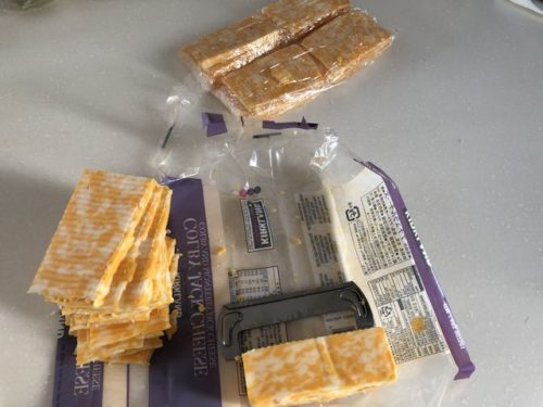 カークランドのチーズをスライスして保存