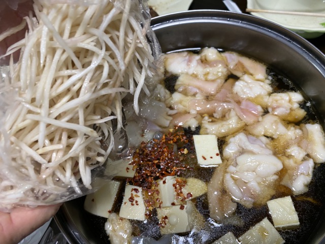 もつ鍋やま中はテイクアウトもすごい 簡単にお店の味が完成